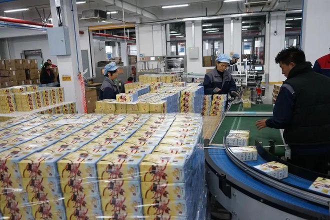 难求” 成爆款竟然是开化出品！CQ9电子网站哪吒卡牌 “一卡(图3)